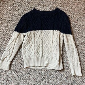 Boys cable knit sweater size 3T Hope and Henry